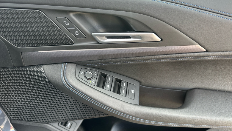 BMW 2 Series 220i MHT M Sport 5dr DCT Petrol Hatchback